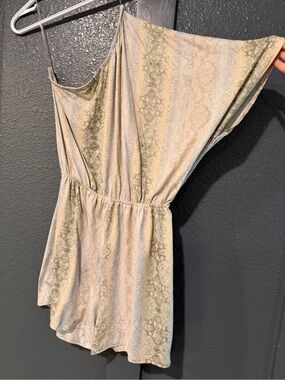 Entro Snakeskin Romper Size Large